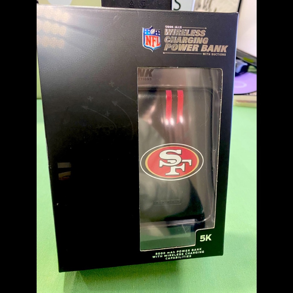 49ERS WIRELESS CHARGING POWER BANK